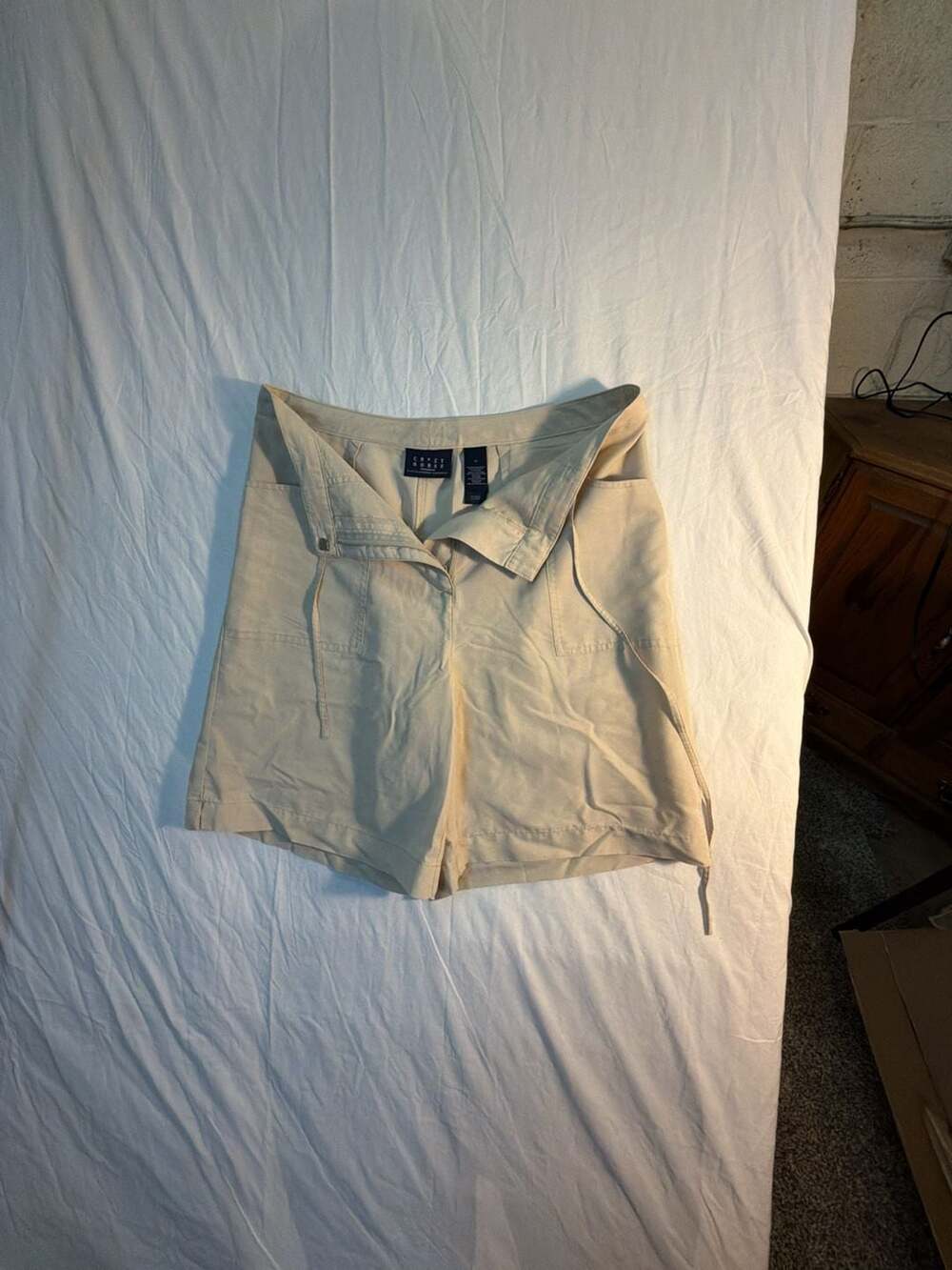 Crazy Horse A Liz Claiborne Company Women's Tan Tencel-Blend Casual Shorts 10 - Picture 1 of 6